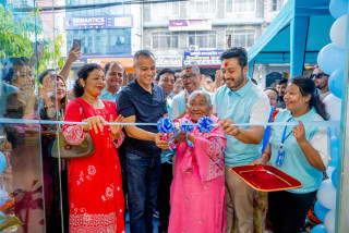 पोखरामा बजाज चेतक ईभीको विस्तार, प्रिमियम विद्युतीय यात्रातर्फ अर्को कदम