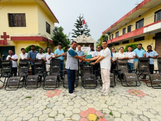 कामना सेवा विकास बैंकद्वारा नेपाल रेडक्रस सोसाइटीलाई डोनर बेड हस्तान्तरण