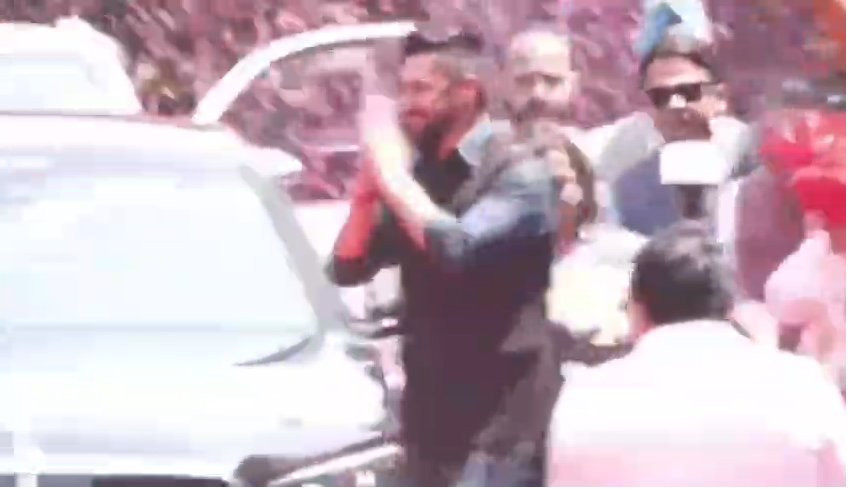पुष्प वर्षासहित भाजपा मुख्यालयमा रवि लामिछानेको भव्य स्वागत