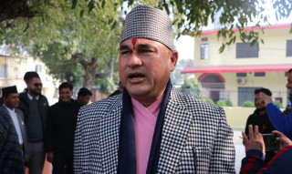 सुदूरपश्चिमका मुख्यमन्त्री शाहविरुद्ध ९ सांसदको विद्रोह