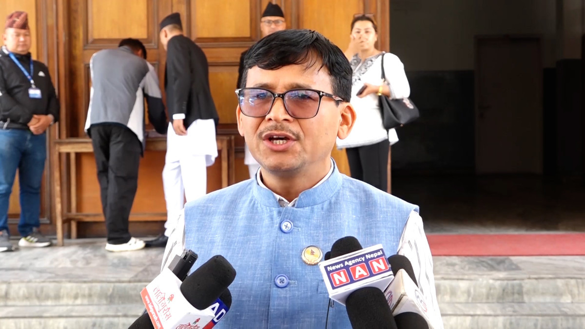 अर्थमन्त्रीले संसदमा पेश भइसकेको आर्थिक विधेयक केही विषय हटाएर गम्भीर भुल गरेः रमेश मल्ल
