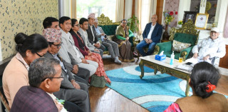 कांग्रेसले मन्त्री हेरफेर गरेसँगै सुदूरपश्चिमका एमाले मन्त्री पनि हेरफेर गर्न दबाब