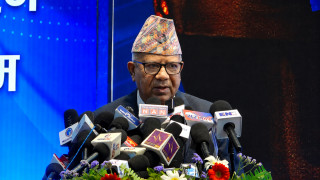 कम्युनिस्ट पार्टीहरूबिच तत्काल एकता सम्भव छैन : माधव नेपाल