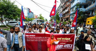 सुस्ता बचाउ अभियानको धर्ना (तस्बिरहरु)