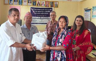 सानिमा बैंकद्वारा सातै प्रदेशमा गर्भवती तथा सुत्केरी महिलाहरुका लागि शिविर र पौष्टिक खाना वितरण