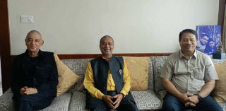 निधि निवासमा कांग्रेसका तीन नेताबीच छलफल