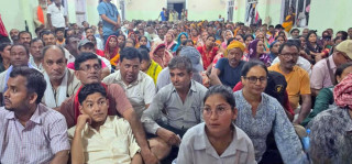 गृहमन्त्रीसँगको चार चरणको वार्ता निष्कर्षविहीन, मिटरब्याज पीडितको ‘न्याय मार्च’ निजगढमै रोकियो