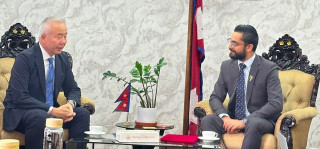 शिक्षामन्त्रीसँग जापानी राजदूतको शिष्टाचार भेटवार्ता