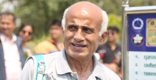 प्रधानमन्त्री र स्वास्थ्य मन्त्रालयका प्रतिनिधि डा. केसीसँग वार्ताका लागि धनगढीमा