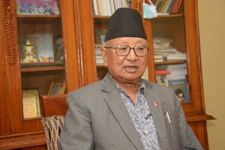 गोपालमान श्रेष्ठलाई वरिष्ठ नेता बनाएको घोषणा