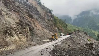 मुग्लिन-नारायणगढ सडकमा राति गाडी चलाउन रोक