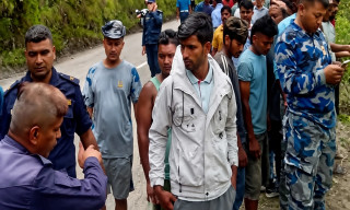 सुनकोशीमा खसेको कार खोज्न गोताखोर परिचालन