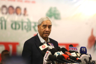 गणतन्त्र ल्याउनुमा राजाको ठूलो हात छ : शेरबहादुर देउवा